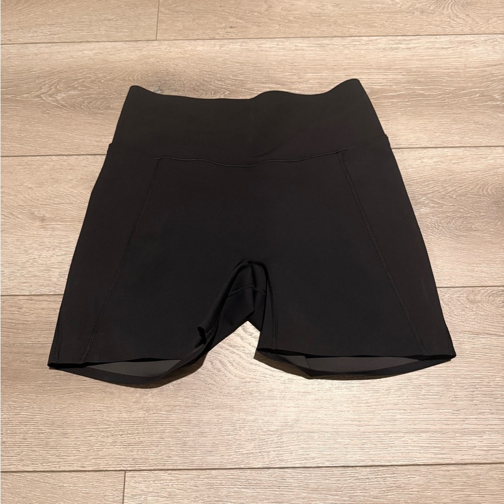 Nike Women's Dri-Fit Bike Shorts - Black